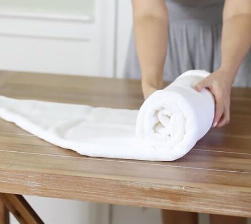 Как сложить полотенце в бумажный пакет